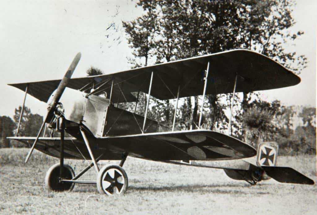 Серийный самолет Хальберштадт B I (А 15) зав. № 125/15 Воздушных войск Германии. Самолет не имеет вооружения